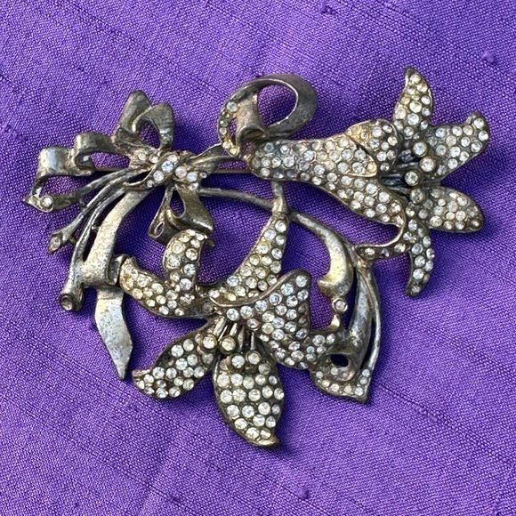 Vintage 1930s  - 1940s Art Deco or Nouveau Large Pave Rhinestone Lily Brooch Pin - Picture 14 of 14